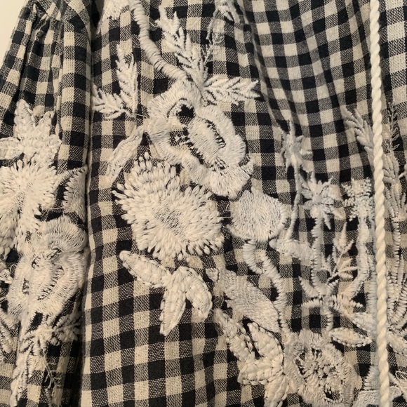 Zara Gingham Blouse - Picture 2 of 4